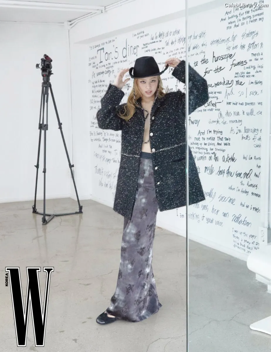 Jennie  BLΛƆKPIИK (Blackpink) photo 1 of 3641