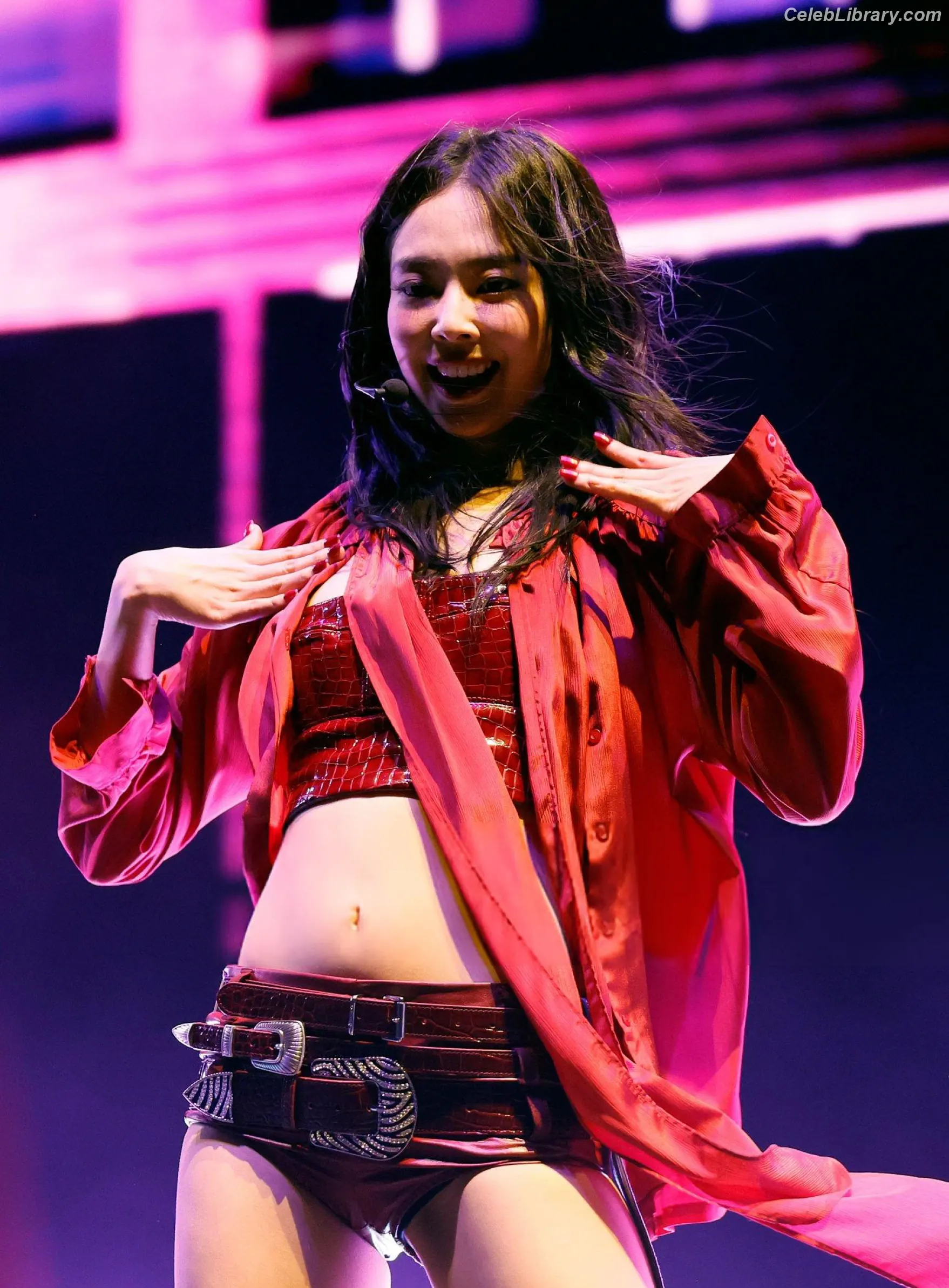 Jennie  BLΛƆKPIИK (Blackpink) photo 7 of 3641