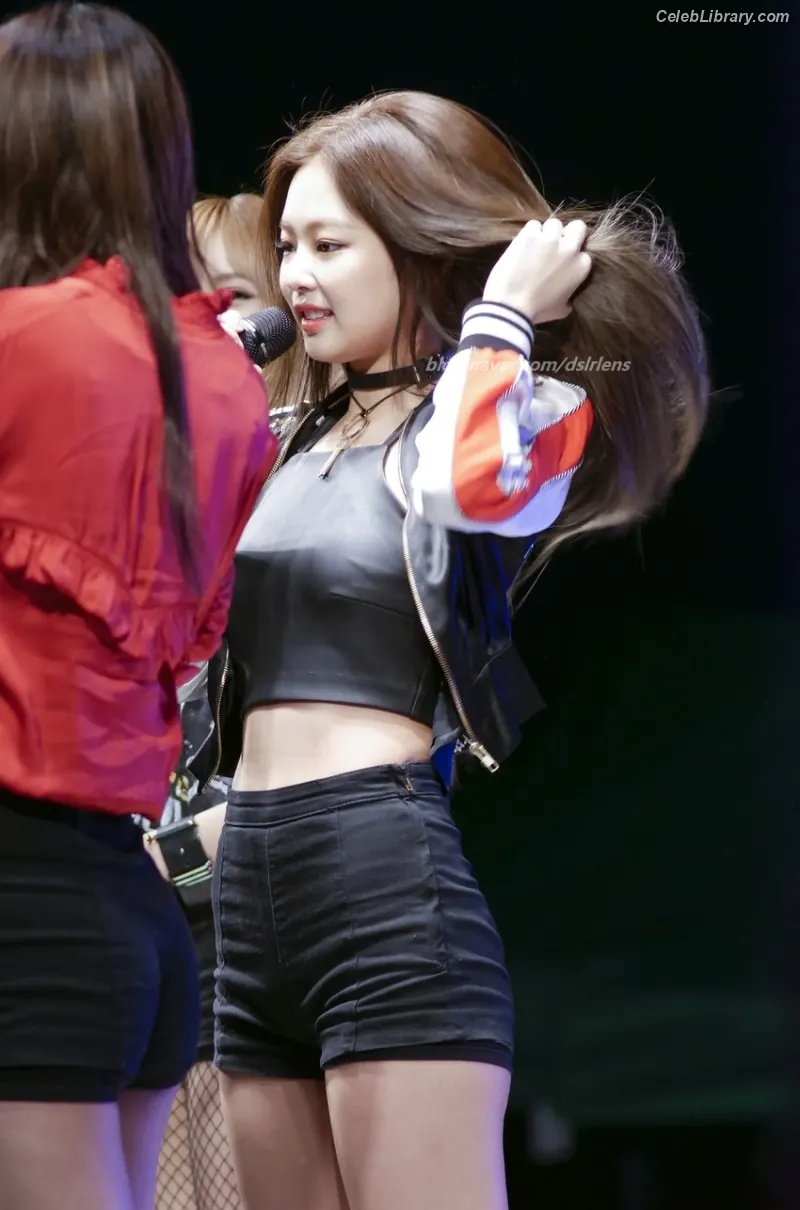 Jennie  BLΛƆKPIИK (Blackpink) photo 5 of 3641