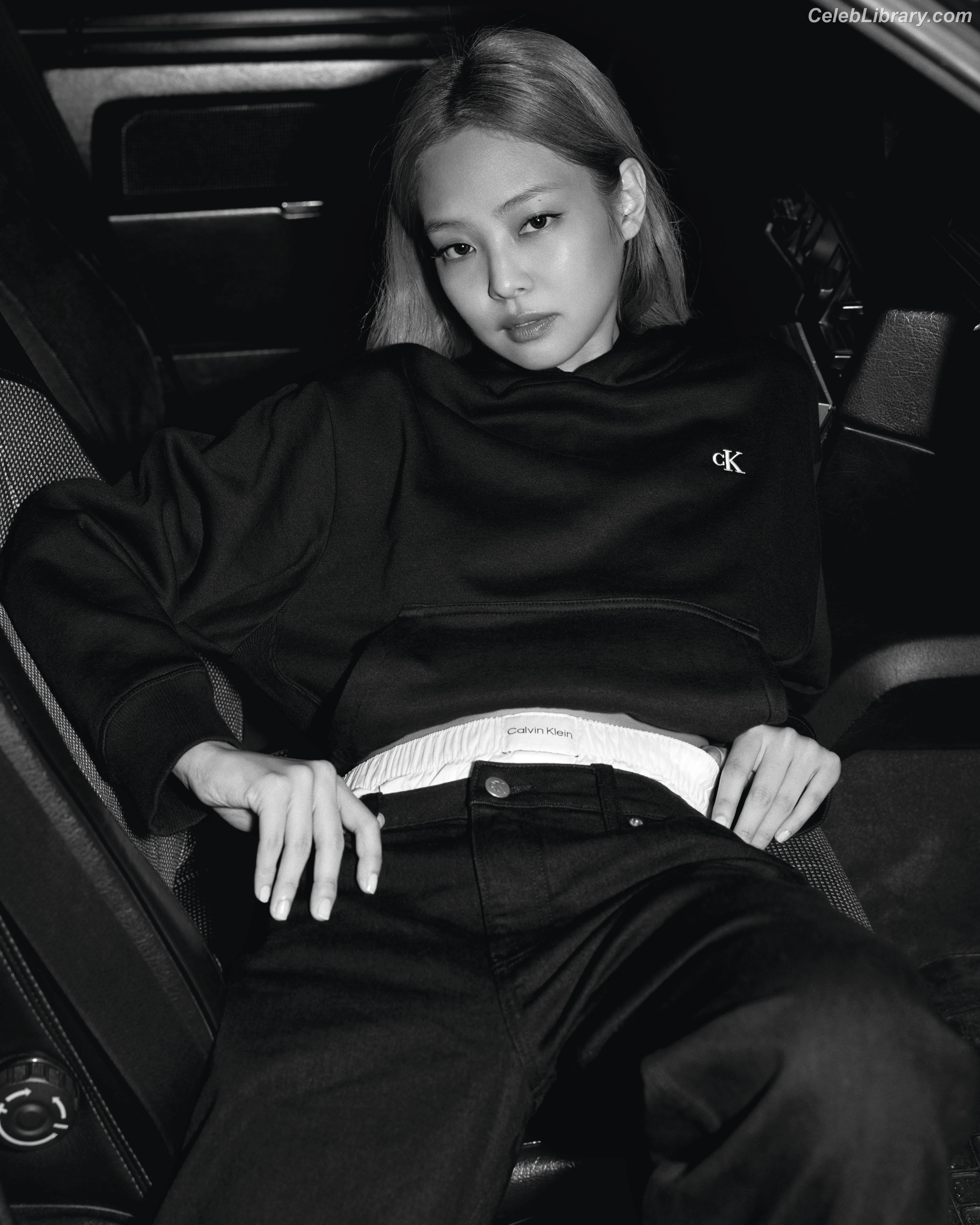 Jennie  BLΛƆKPIИK (Blackpink) photo 5 of 3641