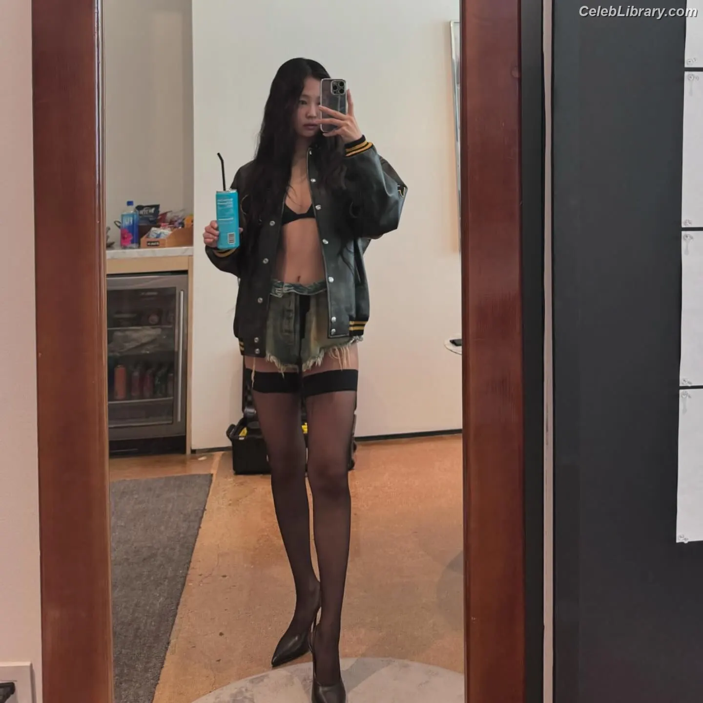 Jennie  BLΛƆKPIИK (Blackpink) photo 4 of 3641