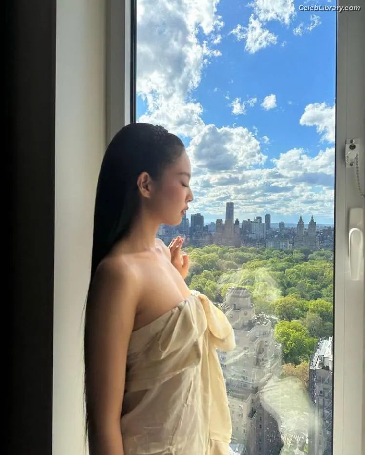 Jennie  BLΛƆKPIИK (Blackpink) photo 23 of 3641