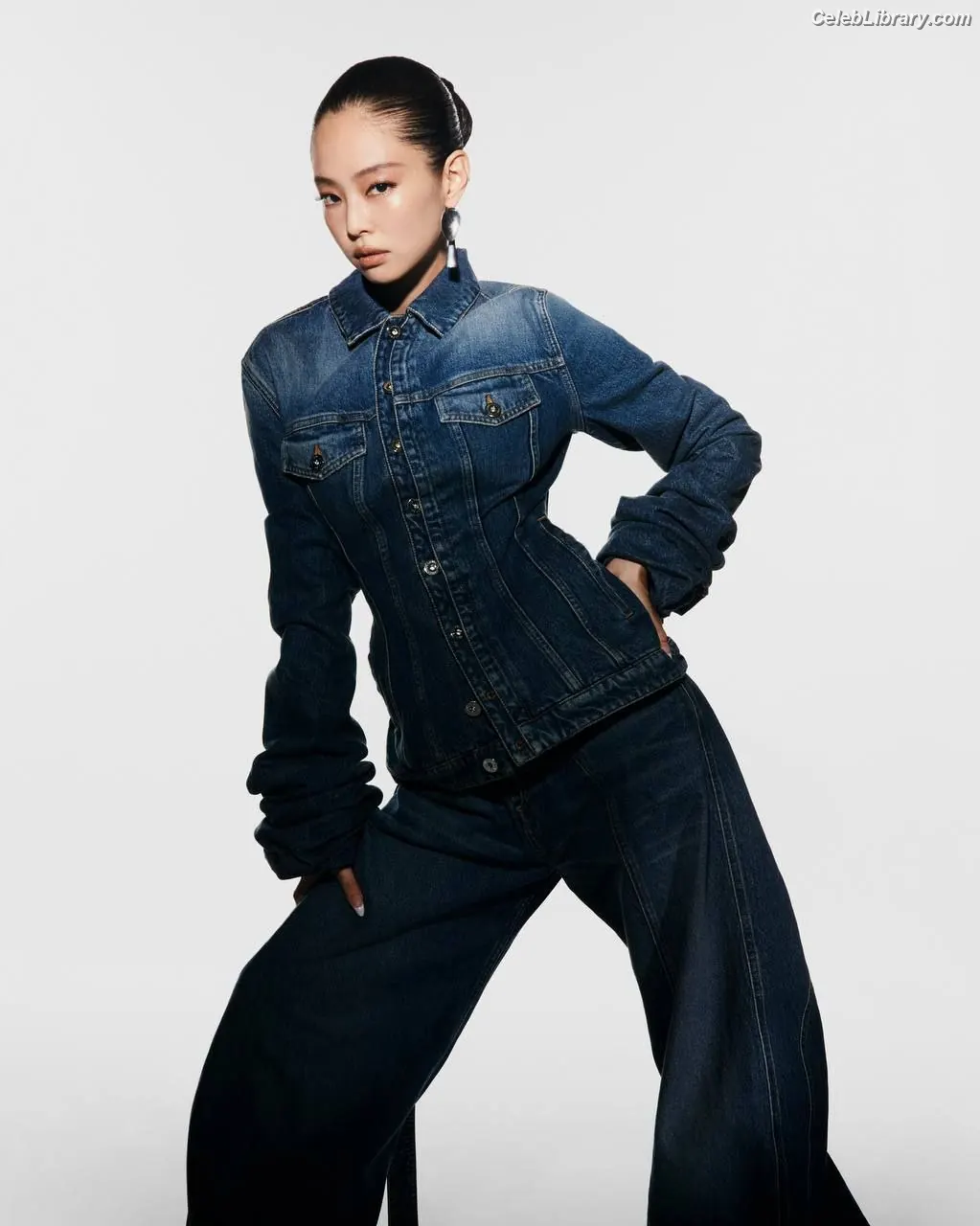 Jennie  BLΛƆKPIИK (Blackpink) photo 18 of 3641