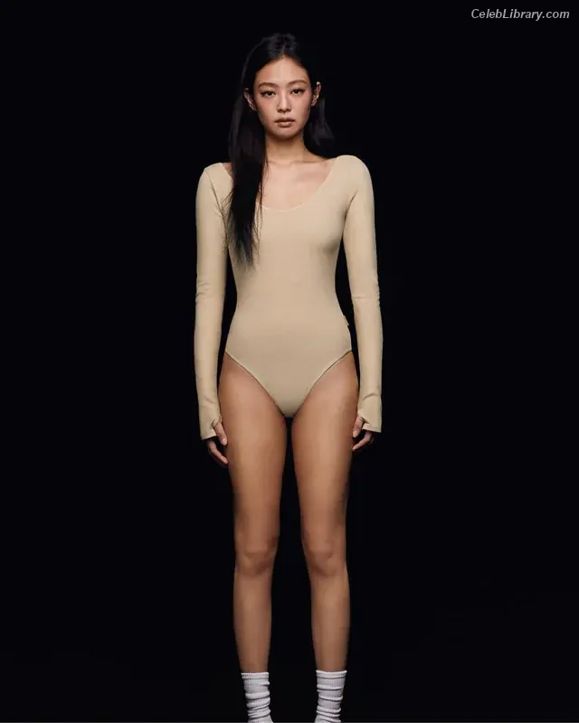 Jennie BLΛƆKPIИK (Blackpink) photo 2 of 3641