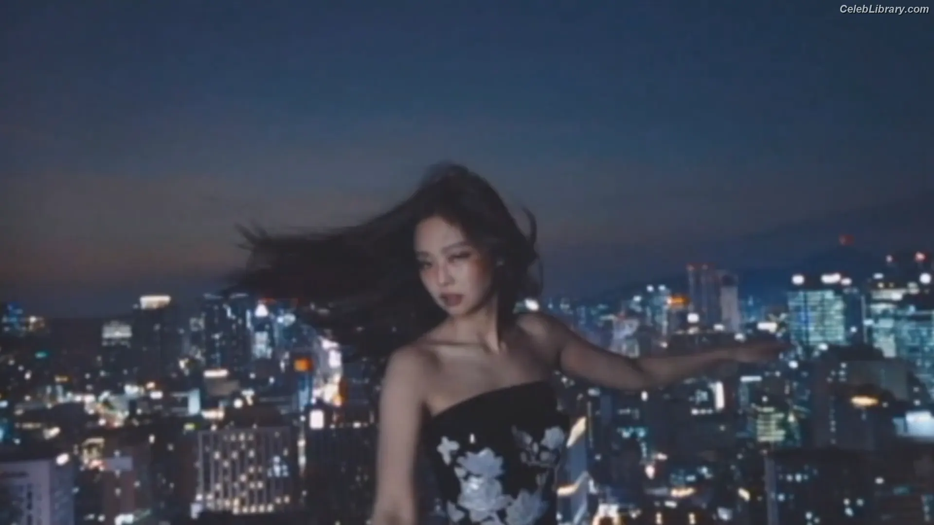 Jennie BLΛƆKPIИK (Blackpink) photo 22 of 3641