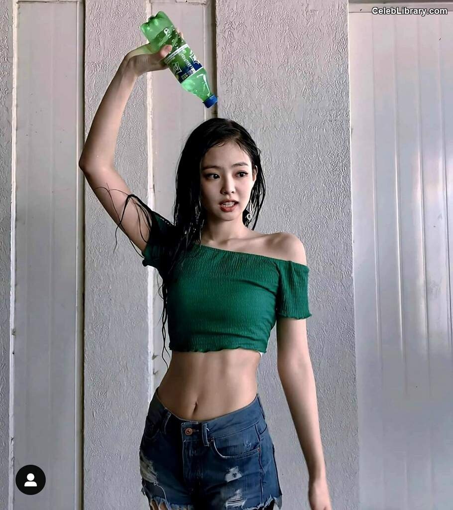 Jennie  BLΛƆKPIИK (Blackpink) photo 20 of 3632
