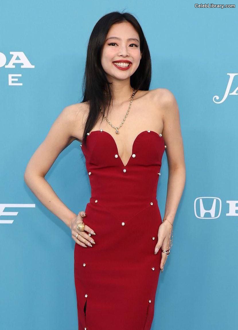 Jennie  BLΛƆKPIИK (Blackpink) photo 23 of 3632