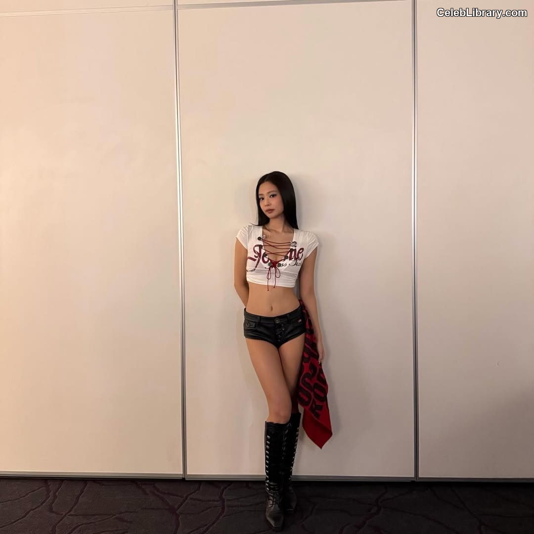 Jennie  BLΛƆKPIИK (Blackpink) photo 13 of 3632