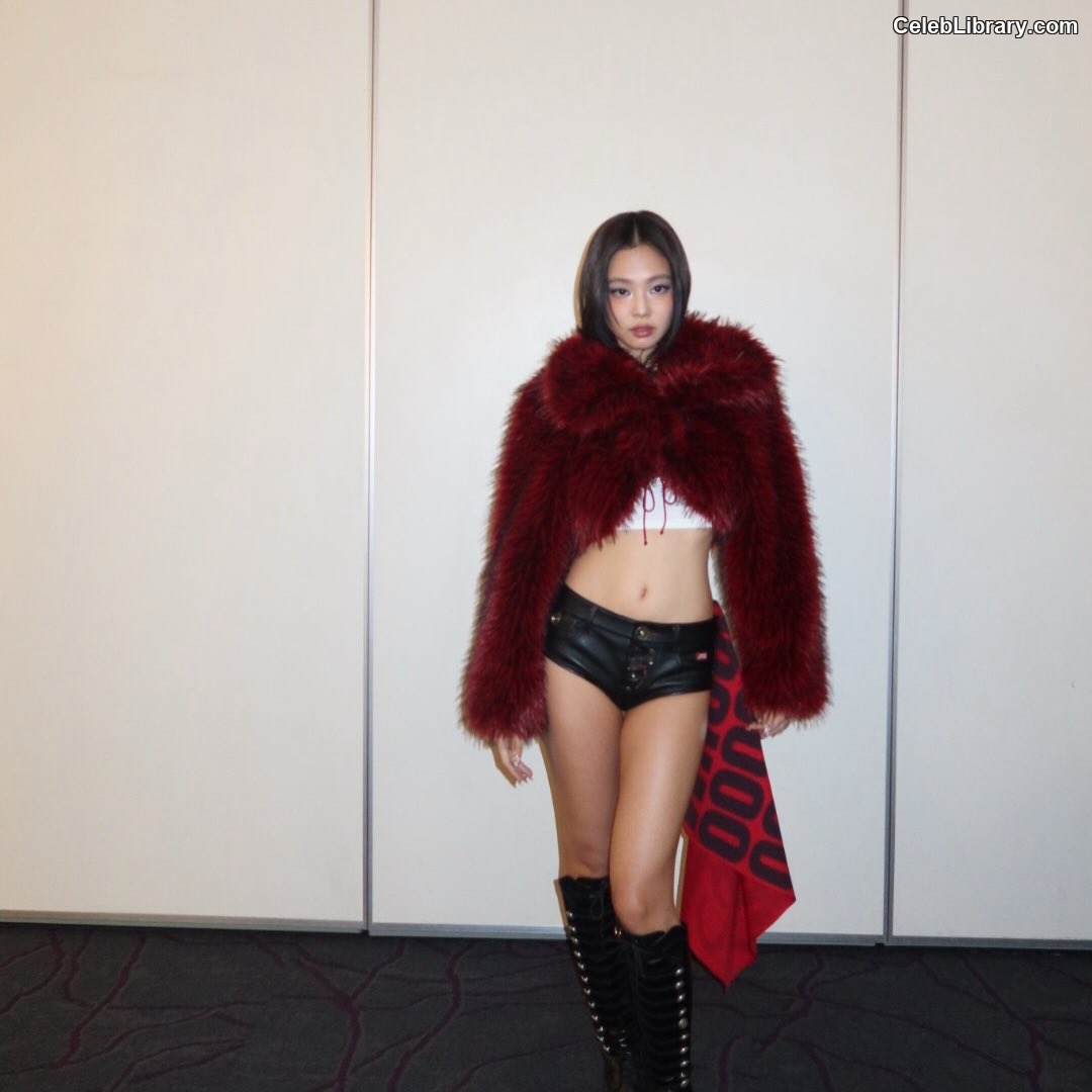 Jennie  BLΛƆKPIИK (Blackpink) photo 15 of 3632