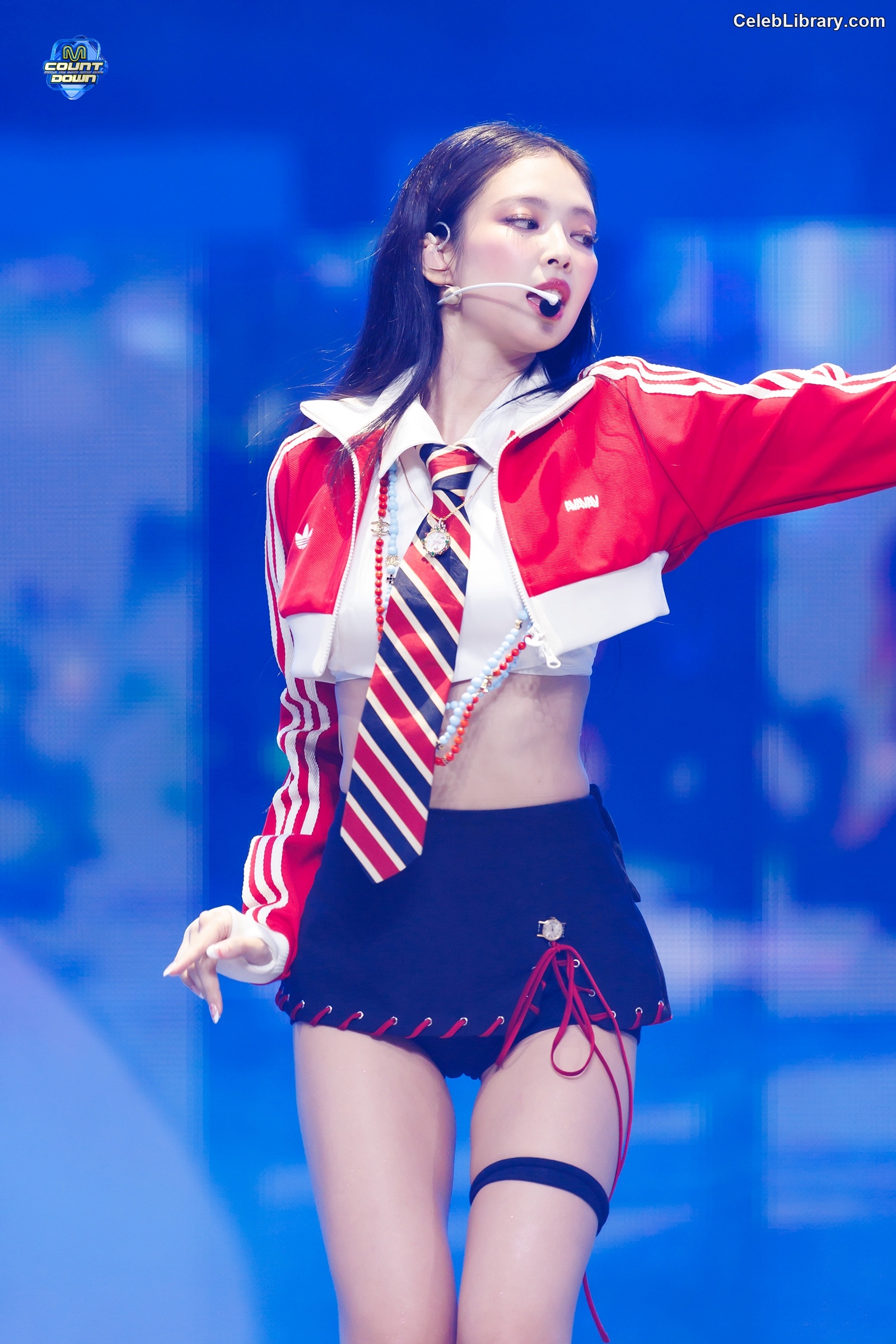 Jennie  BLΛƆKPIИK (Blackpink) photo 20 of 3632