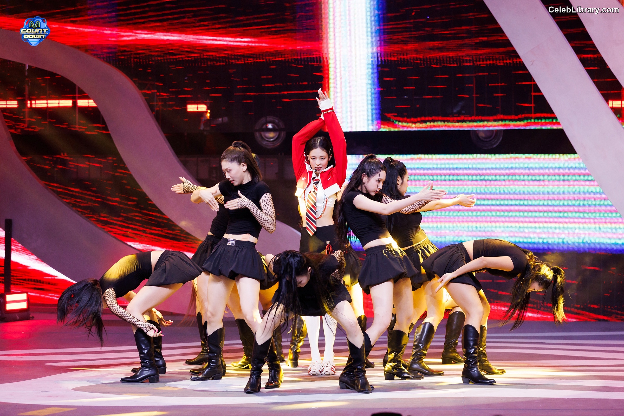 Jennie  BLΛƆKPIИK (Blackpink) photo 15 of 3632