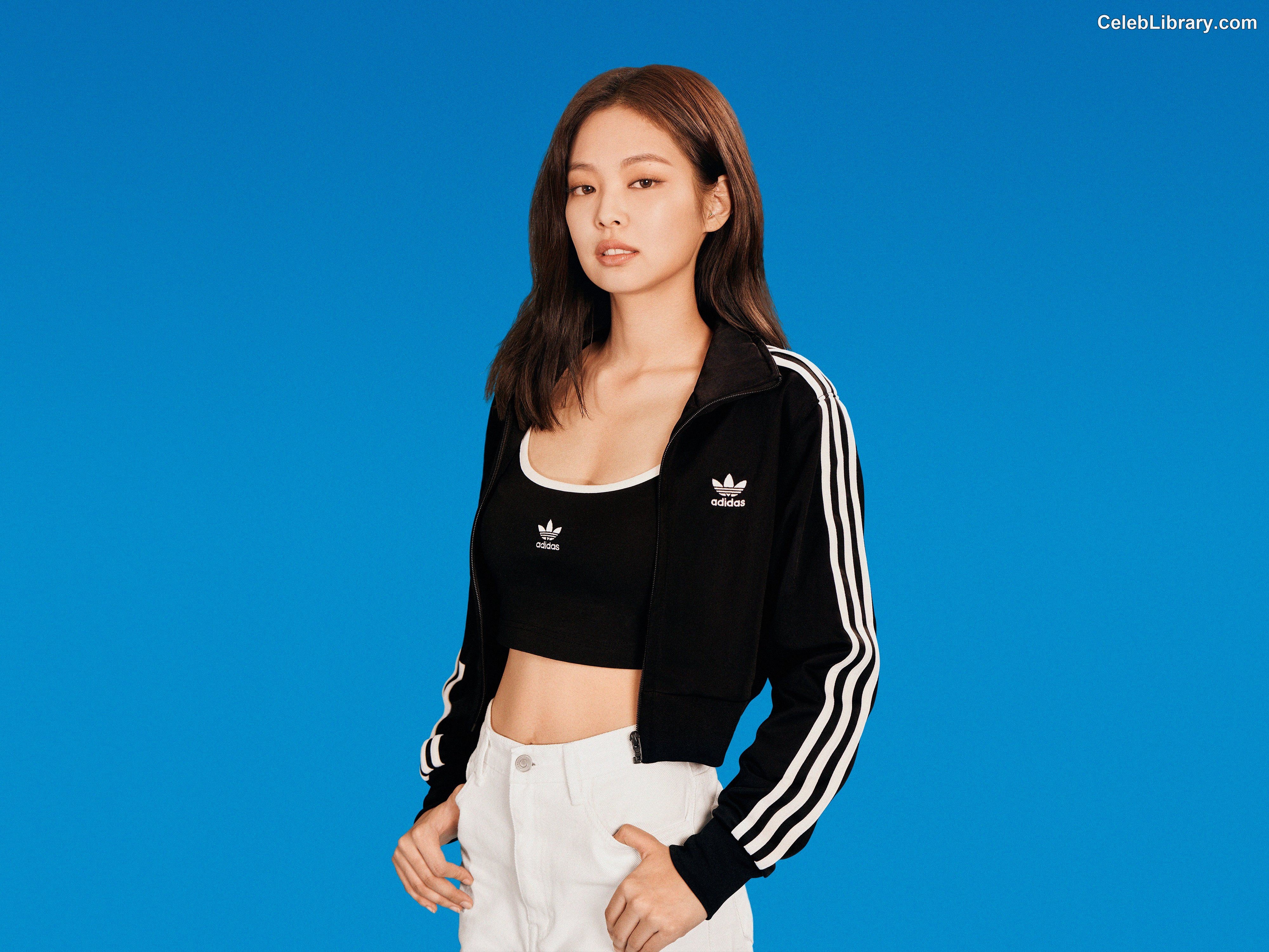 Jennie  BLΛƆKPIИK (Blackpink) photo 21 of 3632