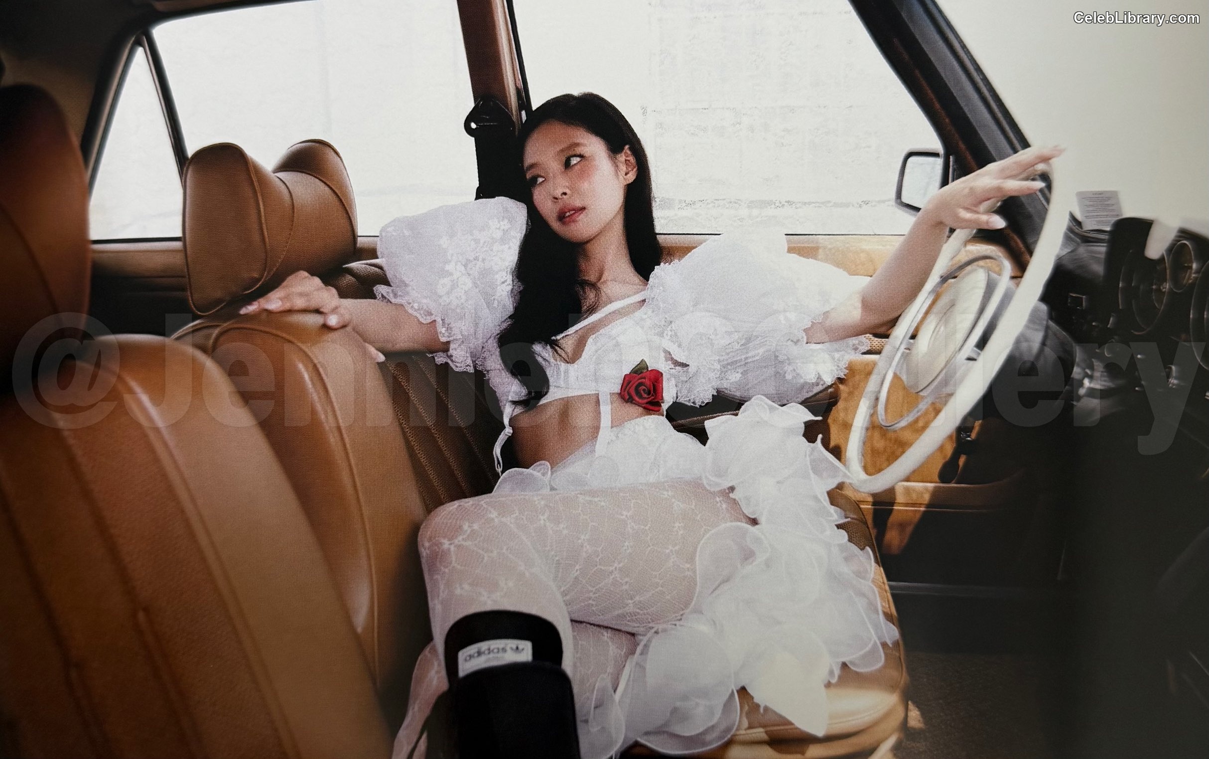 Jennie  BLΛƆKPIИK (Blackpink) photo 4 of 3632