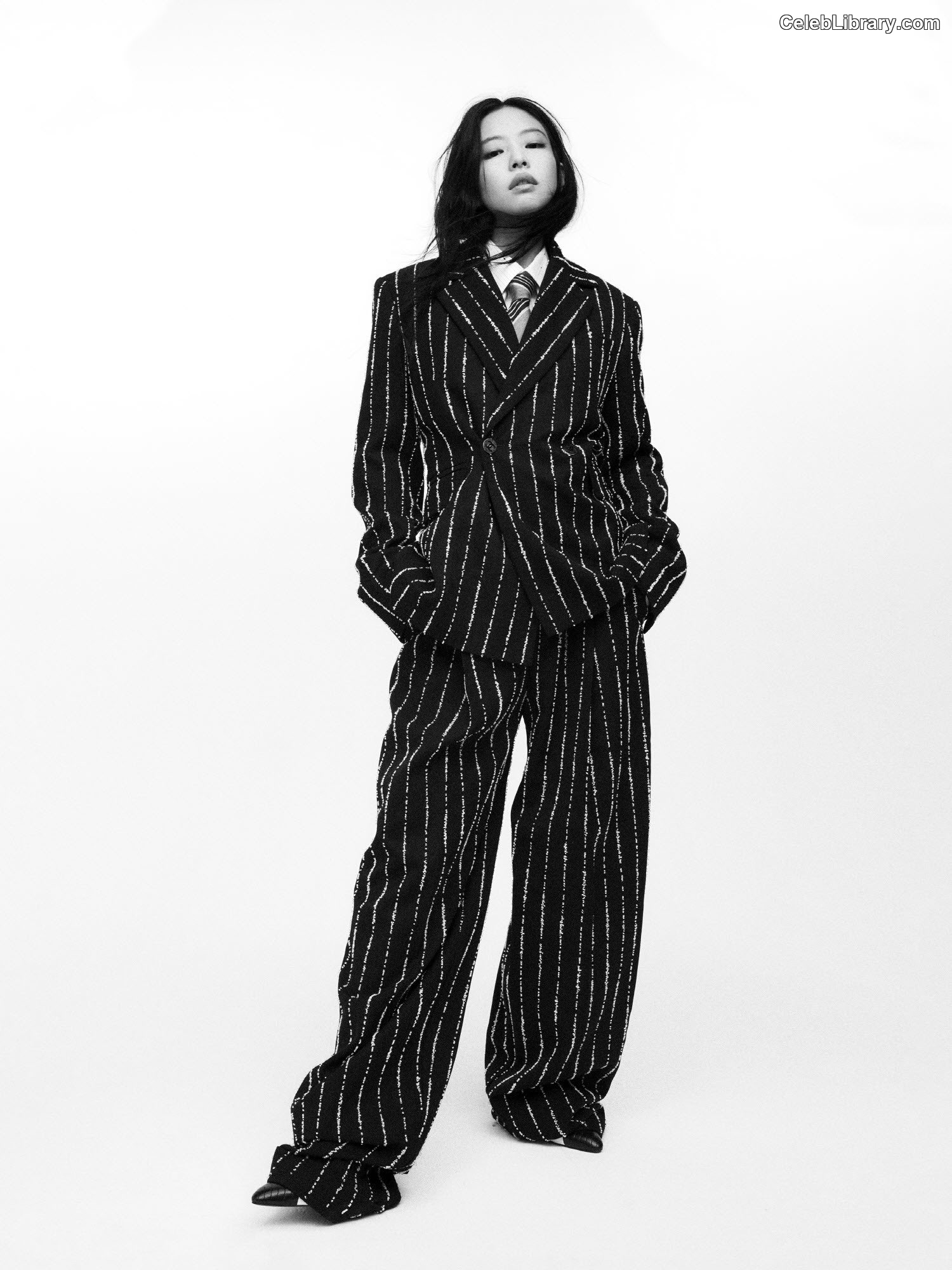 Jennie  BLΛƆKPIИK (Blackpink) photo 2 of 3632