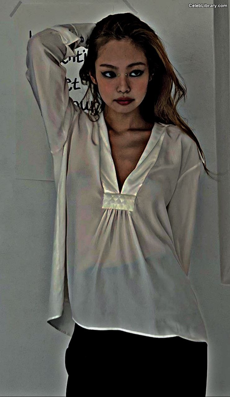 Jennie  BLΛƆKPIИK (Blackpink) photo 24 of 3632