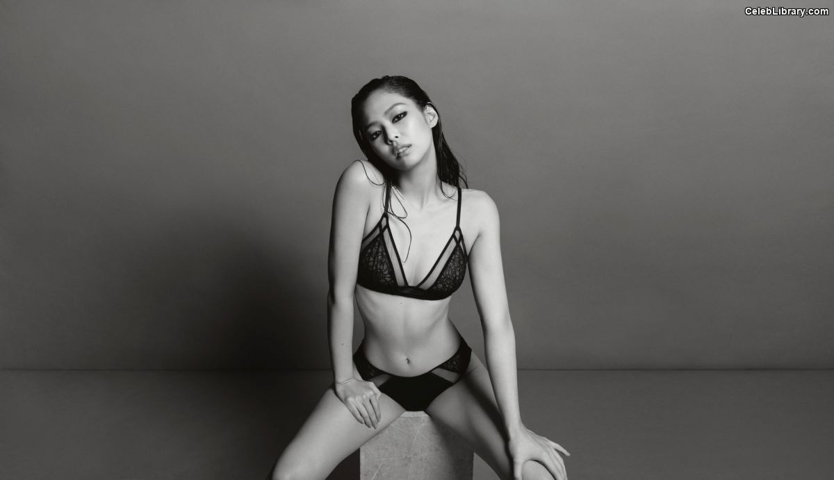 Jennie  BLΛƆKPIИK (Blackpink) photo 21 of 3632