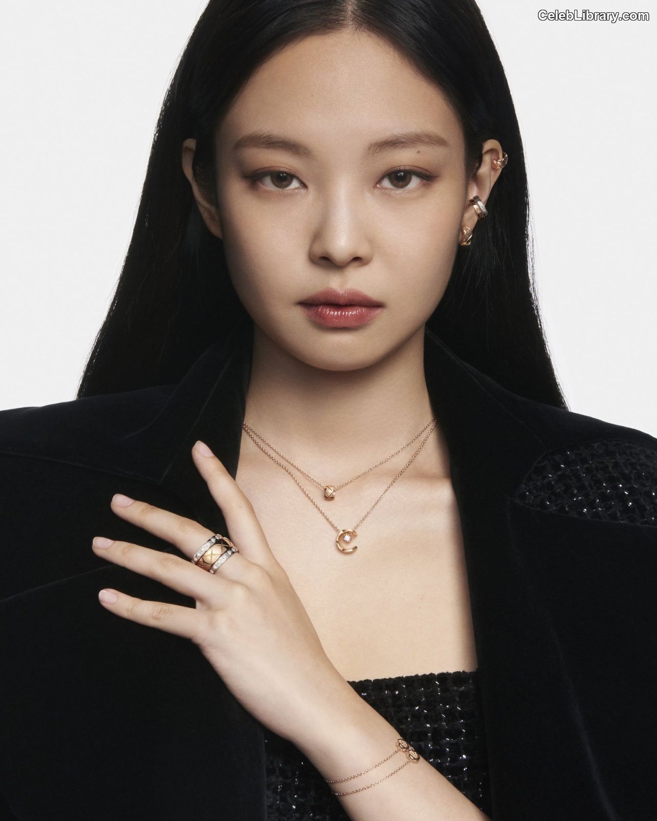 Jennie  BLΛƆKPIИK (Blackpink) photo 4 of 3632