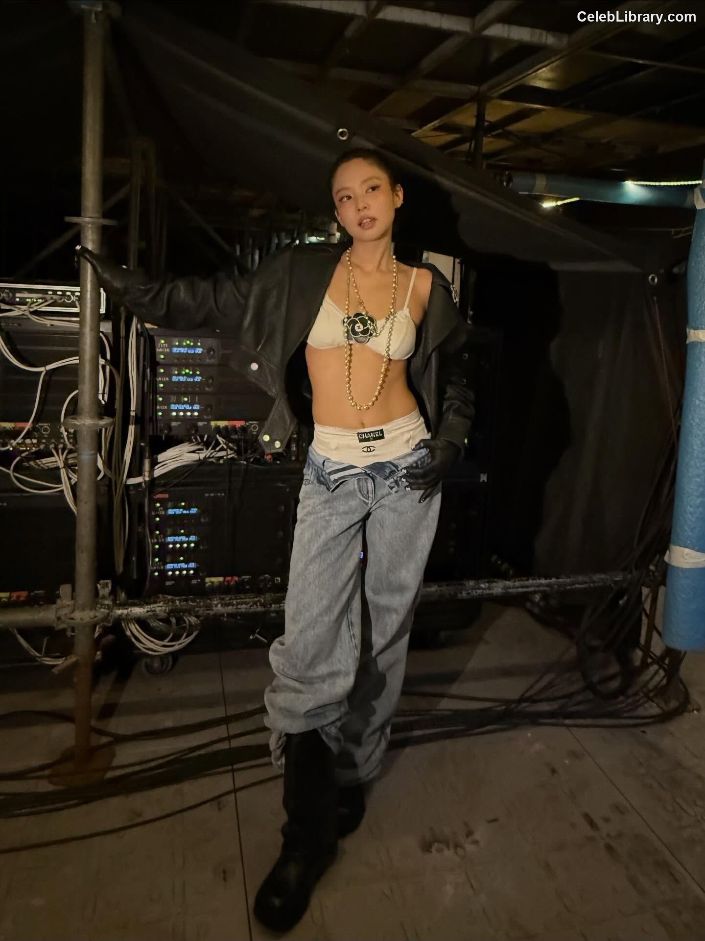 Jennie  BLΛƆKPIИK (Blackpink) photo 5 of 3632