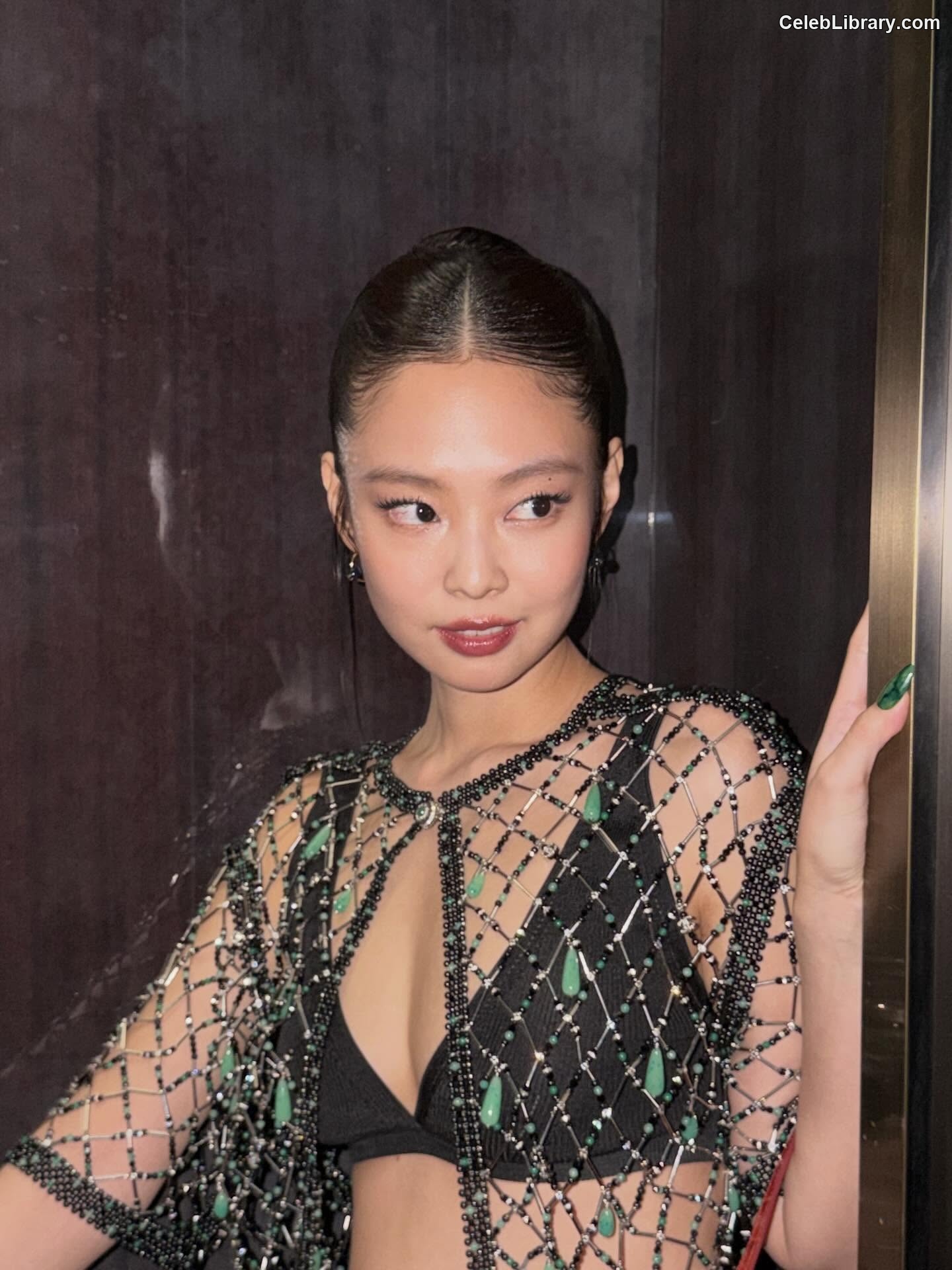 Jennie  BLΛƆKPIИK (Blackpink) photo 2 of 3632