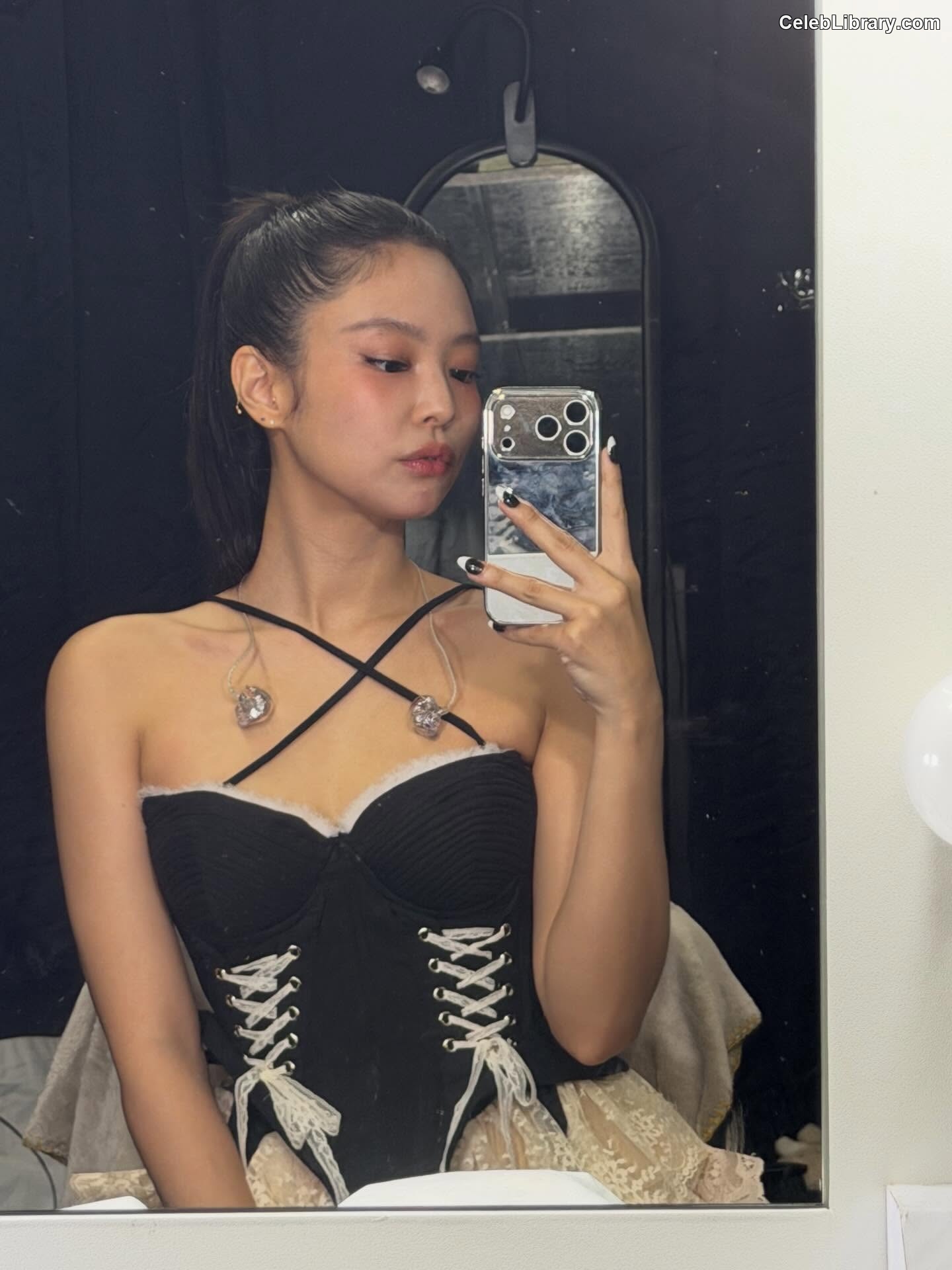 Jennie  BLΛƆKPIИK (Blackpink) photo 16 of 3632