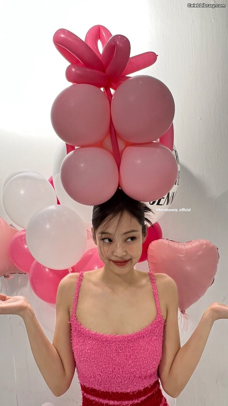 Jennie  BLΛƆKPIИK (Blackpink) photo 7 of 3632