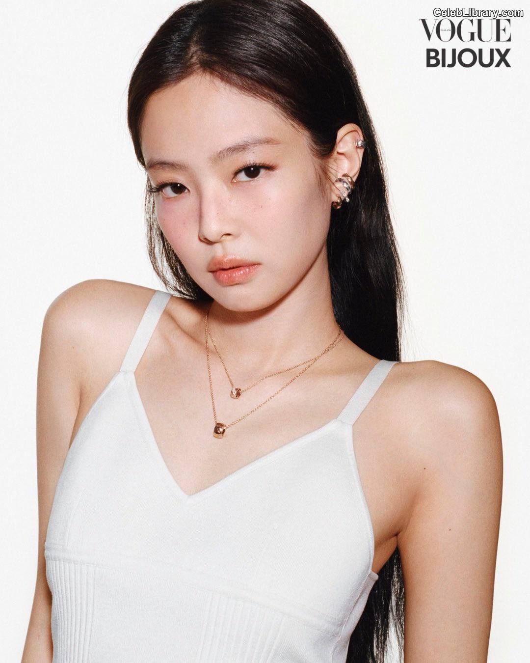 Jennie  BLΛƆKPIИK (Blackpink) photo 10 of 3632