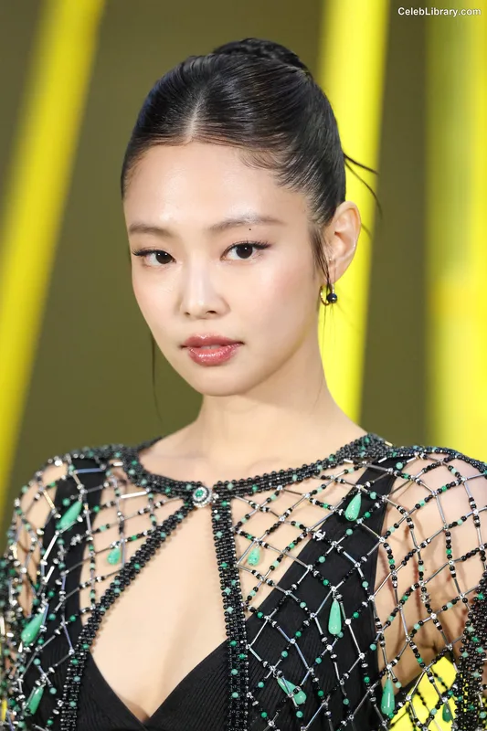 Jennie  BLΛƆKPIИK (Blackpink) photo 3 of 3632