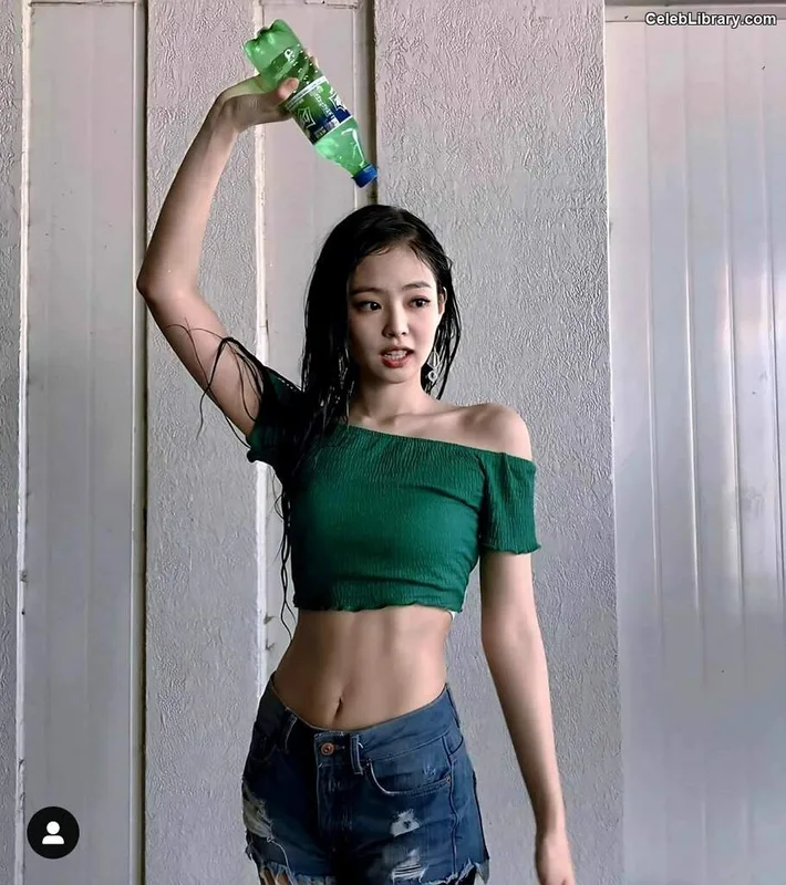 Jennie  BLΛƆKPIИK (Blackpink) photo 20 of 3632