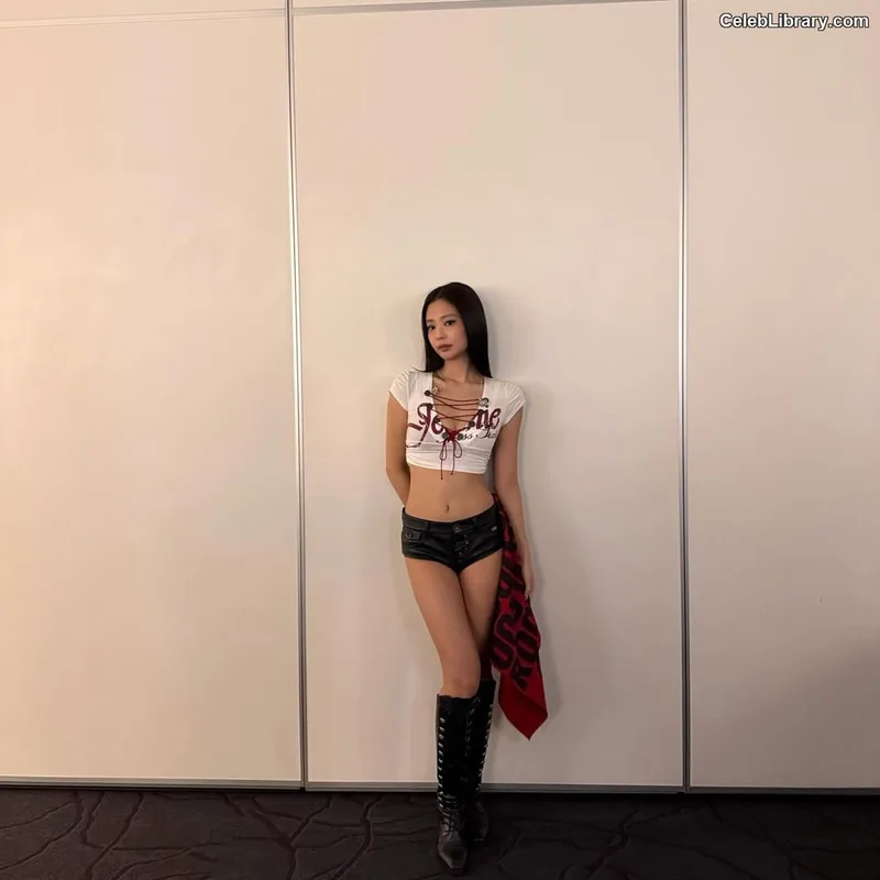 Jennie  BLΛƆKPIИK (Blackpink) photo 13 of 3632