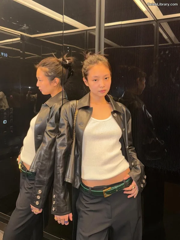 Jennie  BLΛƆKPIИK (Blackpink) photo 18 of 3632