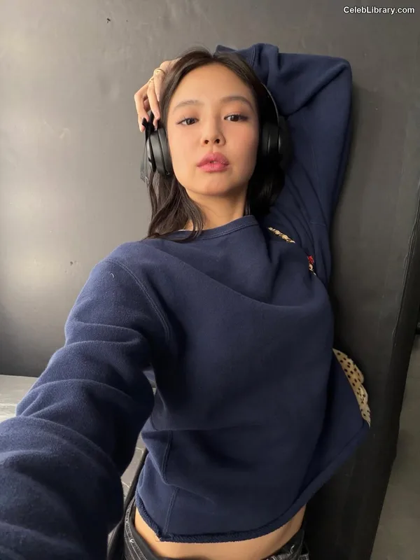 Jennie  BLΛƆKPIИK (Blackpink) photo 22 of 3632