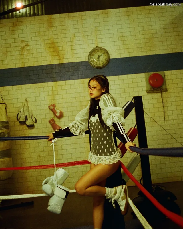 Jennie  BLΛƆKPIИK (Blackpink) photo 11 of 3632