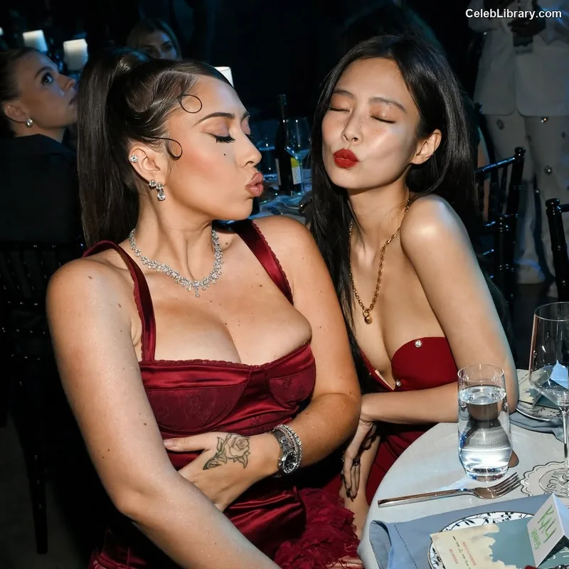 Jennie  BLΛƆKPIИK (Blackpink) photo 21 of 3632