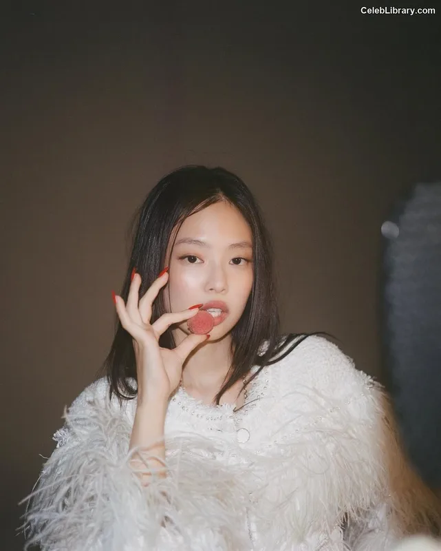 Jennie  BLΛƆKPIИK (Blackpink) photo 3 of 3632