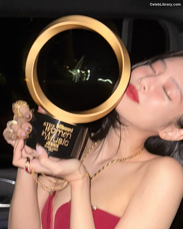 Jennie  BLΛƆKPIИK (Blackpink) photo 5 of 3632
