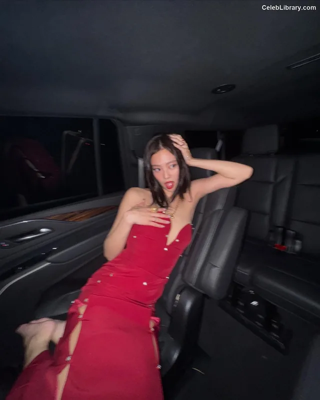 Jennie  BLΛƆKPIИK (Blackpink) photo 6 of 3632