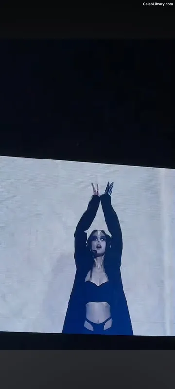 Jennie  BLΛƆKPIИK (Blackpink) photo 20 of 3632