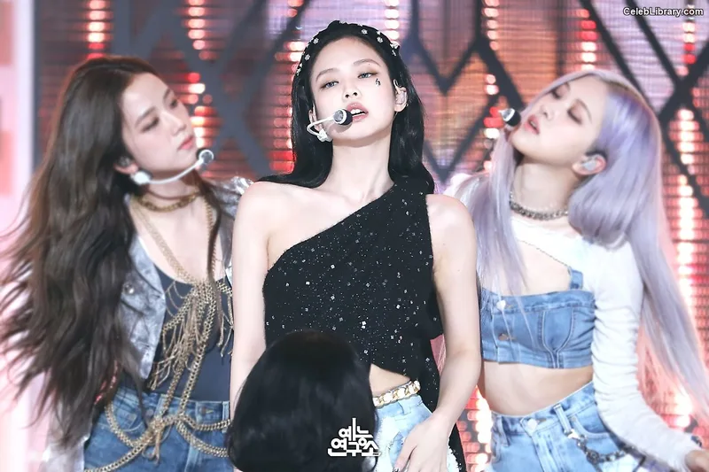 Jennie  BLΛƆKPIИK (Blackpink) photo 4 of 3632