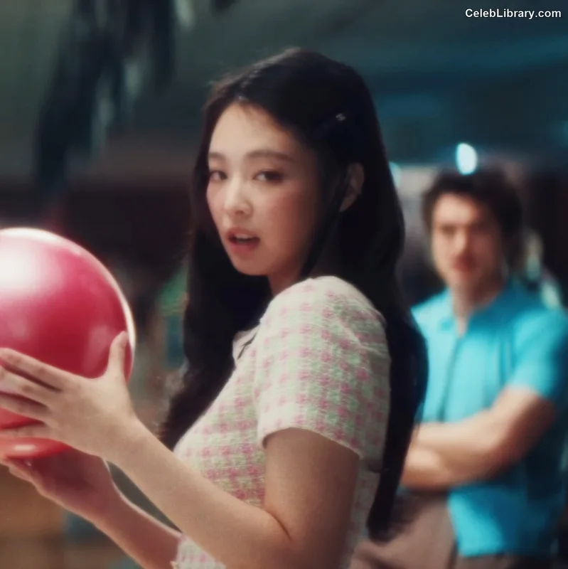 Jennie  BLΛƆKPIИK (Blackpink) photo 22 of 3632