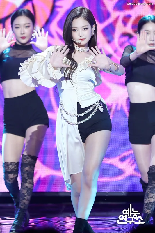 Jennie  BLΛƆKPIИK (Blackpink) photo 6 of 3632