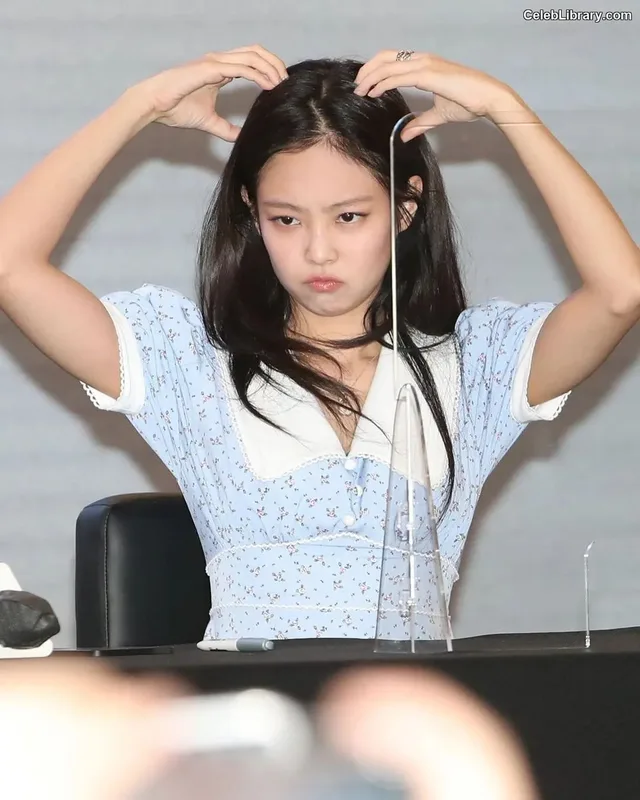 Jennie  BLΛƆKPIИK (Blackpink) photo 21 of 3632