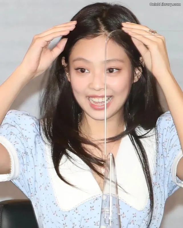 Jennie  BLΛƆKPIИK (Blackpink) photo 22 of 3632