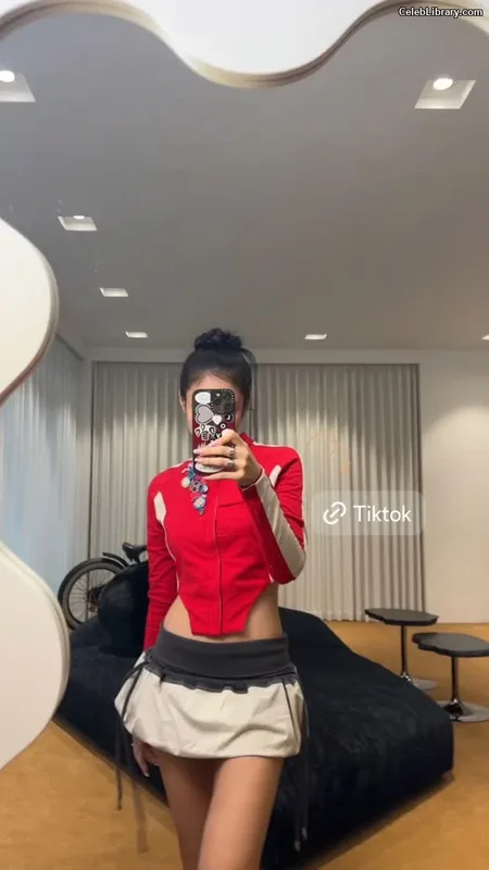 Jennie  BLΛƆKPIИK (Blackpink) photo 18 of 3632