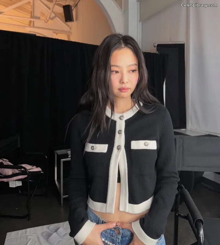 Jennie BLΛƆKPIИK (Blackpink) photo 10 of 3632