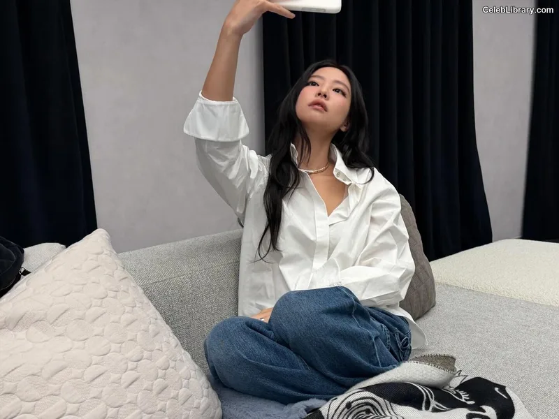 Jennie BLΛƆKPIИK (Blackpink) photo 18 of 3632
