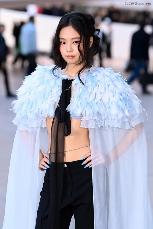 Jennie BLΛƆKPIИK (Blackpink) photo 13 of 3632