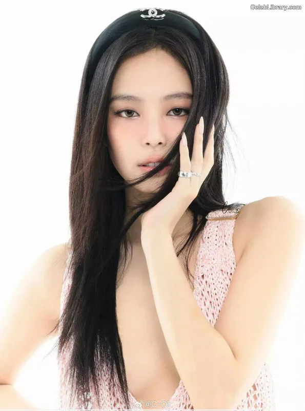 Jennie BLΛƆKPIИK (Blackpink) photo 13 of 3632