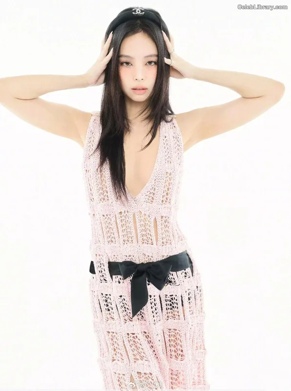 Jennie BLΛƆKPIИK (Blackpink) photo 14 of 3632