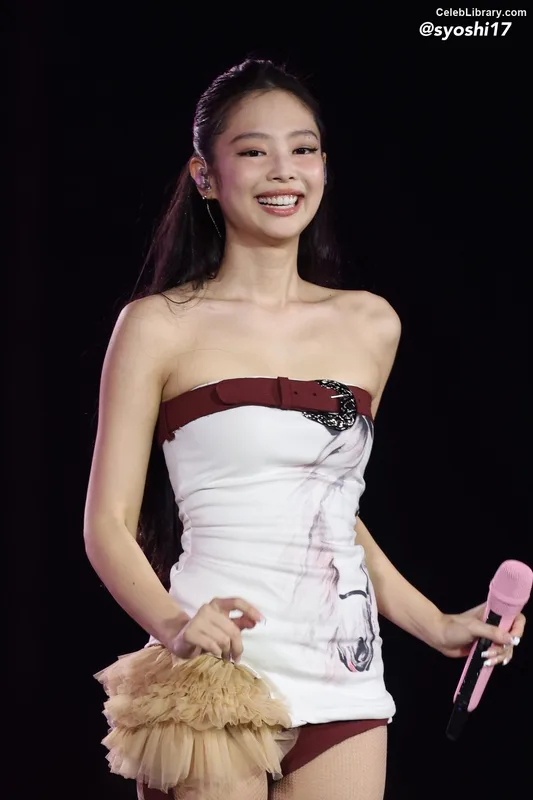 Jennie BLΛƆKPIИK (Blackpink) photo 18 of 3632