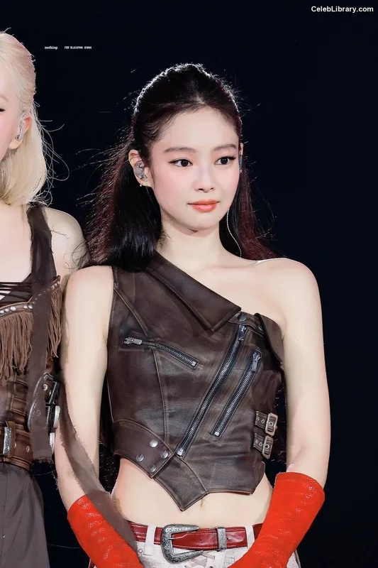 Jennie BLΛƆKPIИK (Blackpink) photo 6 of 3632